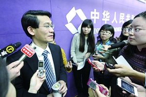 商務(wù)部新聞發(fā)言人表示，月度數(shù)據(jù)出現(xiàn)波動是正常的。